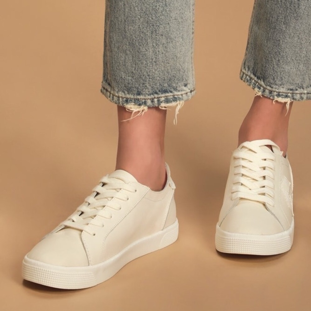 ✨SALE✨ NIB dolce vita zia white leather sneakers